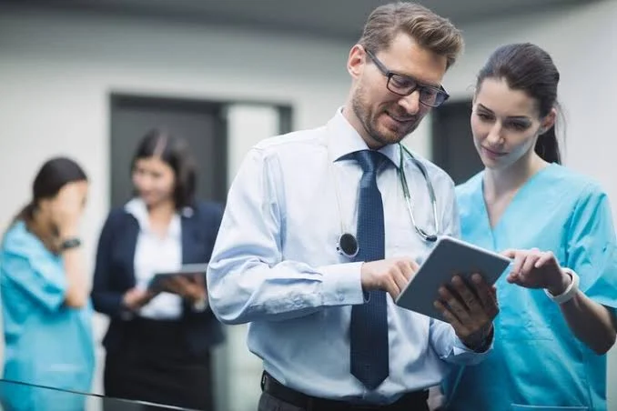 Dispositivos-tecnologicos-y-mas-herramientas-para-mejorar-la-atencion-en-hospitales